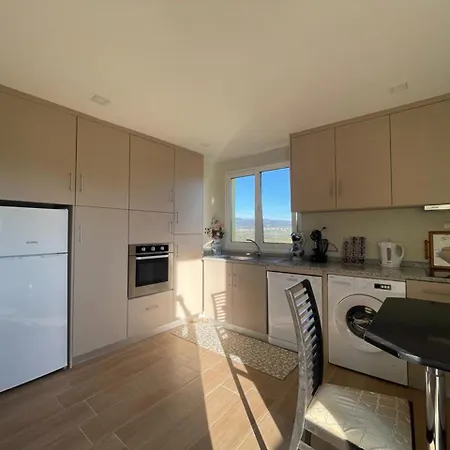 Holiday home Samorinha House Assares