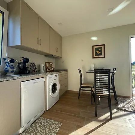 Samorinha House Assares