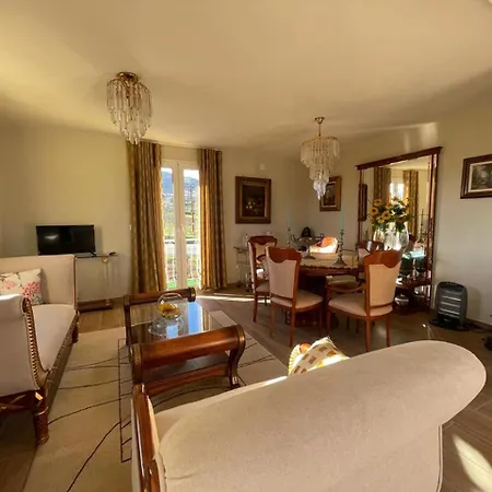 בית נופש Samorinha House