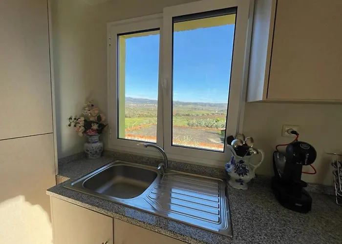 Samorinha House Assares