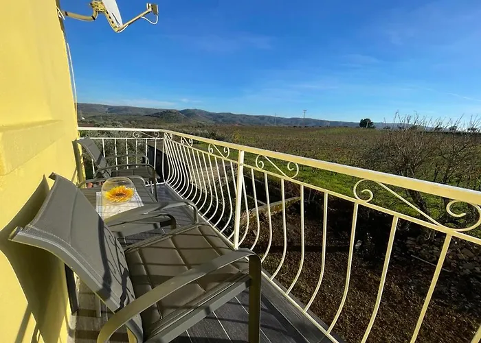 Vakantiehuis Samorinha House Assares